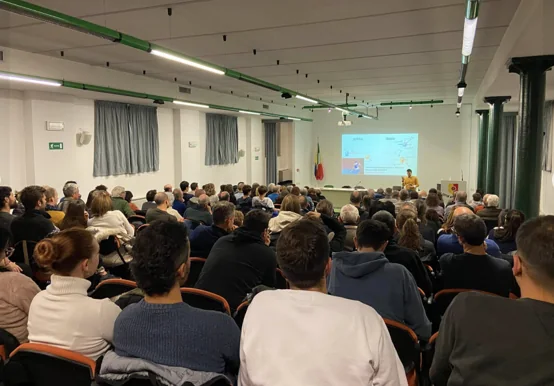 The audience at Davide’s public seminar on dark matter in Clusone